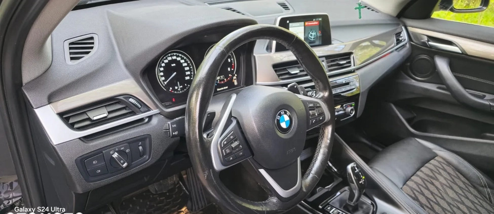 BMW X1 cena 99000 przebieg: 70000, rok produkcji 2018 z Narol małe 211
